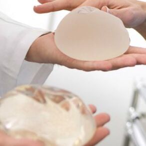 implantes no peito